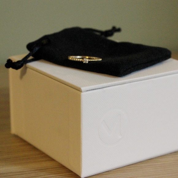 Mejuri Solid 14k Yellow Gold Beaded Diamond Solitaire Ring Size 6 - Picture 11 of 13